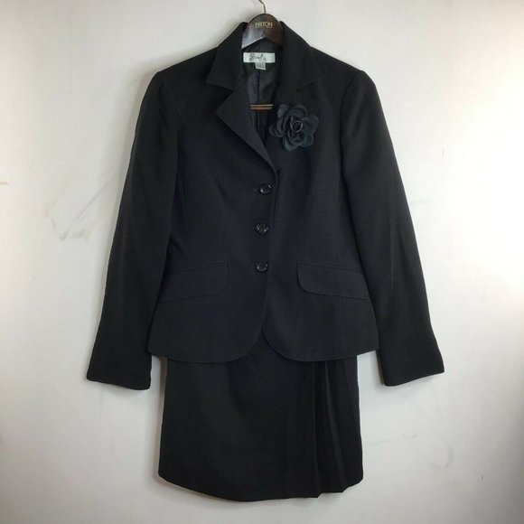 Emily Womens Two Piece Skirt Suit Black Three Button Long Sleeve Size 8 - Picture 2 of 10
